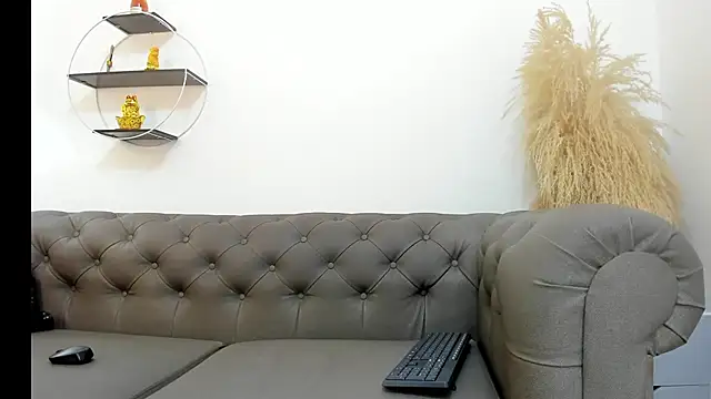 nefer ahsgarr online show from 9, 9, 2025