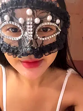 Snapshot of Mimi_love01 chatting on 17, 11, 2025 Mimi love01 online show from 17, 11, 2025