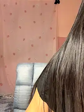 Snapshot of Mimi_love01 chatting on 22, 11, 2025 Mimi love01 online show from 22, 11, 2025