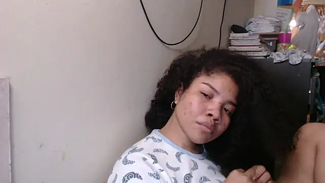 Snapshot of madelene chatting on 22, 12, 2024 madelene online show from 22, 12, 2024