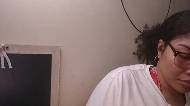 Snapshot of madelene chatting on 31, 1, 2025 madelene online show from 31, 1, 2025