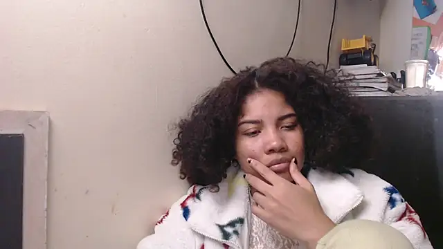 Snapshot of madelene chatting on 16, 2, 2025 madelene online show from 16, 2, 2025