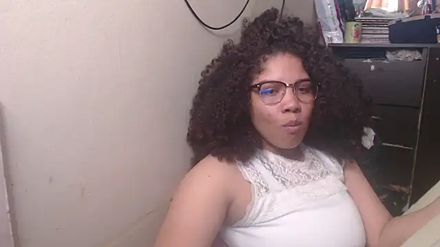 Snapshot of madelene chatting on 24, 2, 2025 madelene online show from 24, 2, 2025