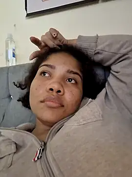 Snapshot of madelene chatting on 11, 3, 2025 madelene online show from 11, 3, 2025