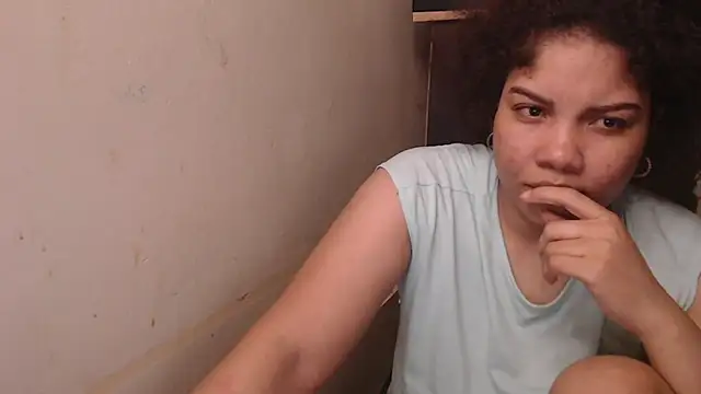 Snapshot of madelene chatting on 3, 10, 2025 madelene online show from 3, 10, 2025