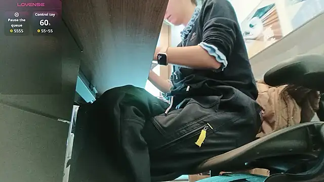 KKMM168 online show from 15, 12, 2025