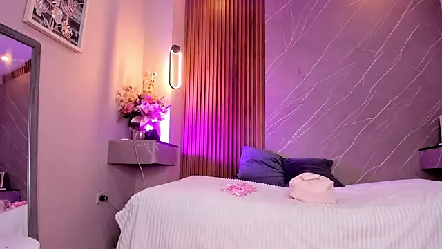 emma  rose1 online show from 18, 9, 2025