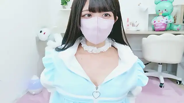 Snapshot of Reina_Fcup chatting on 10, 11, 2025 Reina Fcup online show from 10, 11, 2025