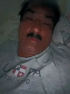 Snapshot of moonflower25 chatting on 17, 10, 2025 moonflower25 online show from 17, 10, 2025