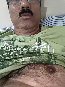 Snapshot of moonflower25 chatting on 30, 10, 2025 moonflower25 online show from 30, 10, 2025