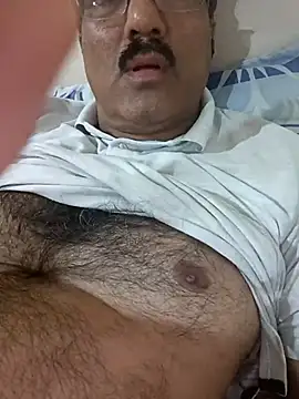 Snapshot of moonflower25 chatting on 31, 10, 2025 moonflower25 online show from 31, 10, 2025