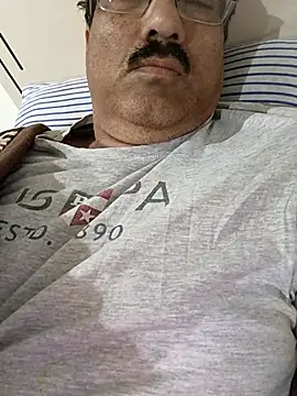 Snapshot of moonflower25 chatting on 2, 11, 2025 moonflower25 online show from 2, 11, 2025