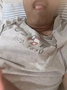 Snapshot of moonflower25 chatting on 10, 11, 2025 moonflower25 online show from 10, 11, 2025