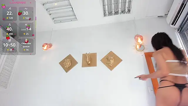 Snapshot of Aleexiiaa chatting on 12, 11, 2025 Aleexiiaa online show from 12, 11, 2025