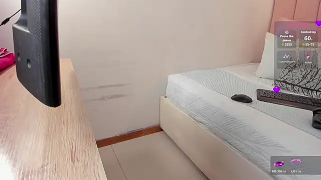 Snapshot of vanesa_reel chatting on 28, 11, 2025 vanesa reel online show from 28, 11, 2025