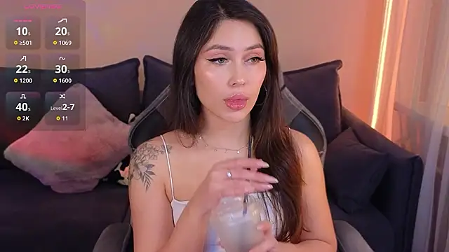 Snapshot of CarolineGuthrie chatting on 23, 3, 2026 CarolineGuthrie online show from 23, 3, 2026