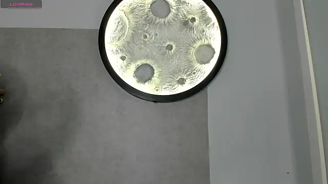  Leohot  online show from 3, 10, 2025