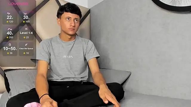  Leohot  online show from 4, 10, 2025