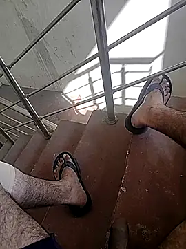 Snapshot of monty935 chatting on 9, 11, 2025 monty935 online show from 9, 11, 2025