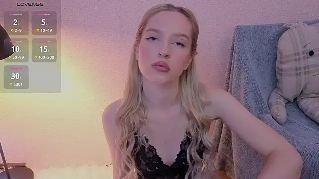 Snapshot of PickmeBabby chatting on 11, 10, 2025 PickmeBabby online show from 11, 10, 2025