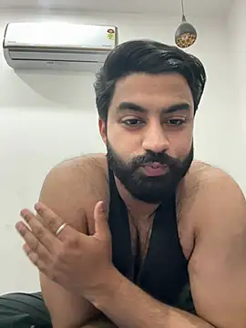 Snapshot of hottestboy03 chatting on 14, 3, 2026 hottestboy03 online show from 14, 3, 2026