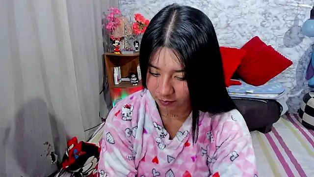 Snapshot of Shaden_11 chatting on 18, 9, 2025 Shaden 11 online show from 18, 9, 2025