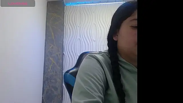 Snapshot of greiccy_20 chatting on 10, 9, 2025 greiccy 20 online show from 10, 9, 2025
