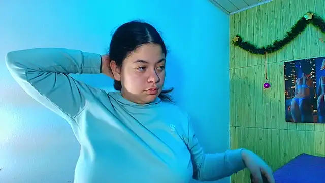 Snapshot of greiccy_20 chatting on 18, 12, 2025 greiccy 20 online show from 18, 12, 2025