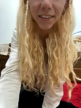 Snapshot of Bruna551 chatting on 7, 11, 2025 Bruna551 online show from 7, 11, 2025