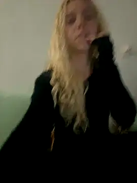 Snapshot of Bruna551 chatting on 14, 11, 2025 Bruna551 online show from 14, 11, 2025