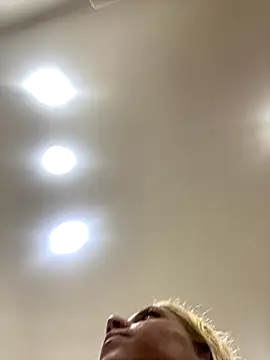 Snapshot of Bruna551 chatting on 21, 11, 2025 Bruna551 online show from 21, 11, 2025