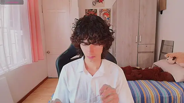 Nude Boy18 online show from 12, 3, 2026