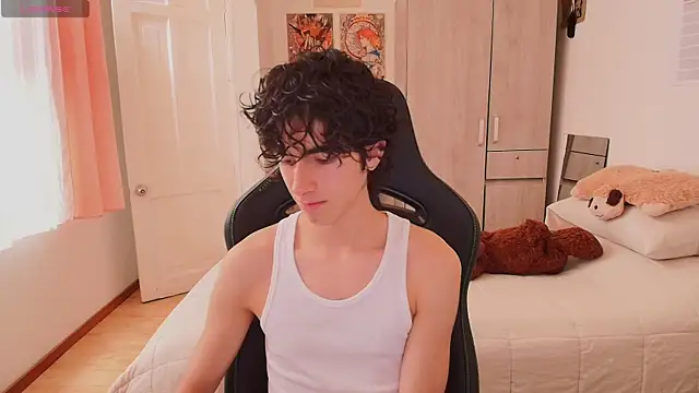 Snapshot of Nude_Boy18 chatting on 18, 4, 2026 Nude Boy18 online show from 18, 4, 2026