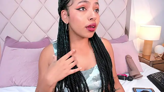 momo ayasse online show from 17, 10, 2025