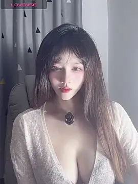 annacc999 online show from 17, 9, 2025