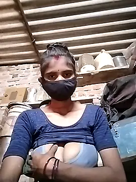 Snapshot of Joshi_Love143 chatting on 21, 11, 2025 Joshi Love143 online show from 21, 11, 2025