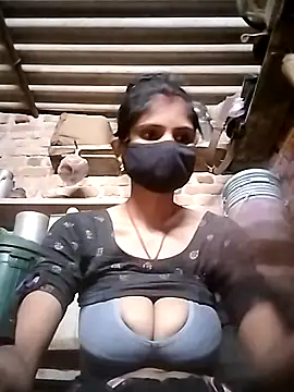 Snapshot of Joshi_Love143 chatting on 5, 12, 2025 Joshi Love143 online show from 5, 12, 2025