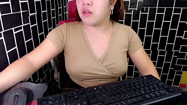 xUrDreamSlutWhore online show from 13, 9, 2025