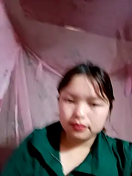 Snapshot of XoiXoi232 chatting on 12, 10, 2025 XoiXoi232 online show from 12, 10, 2025