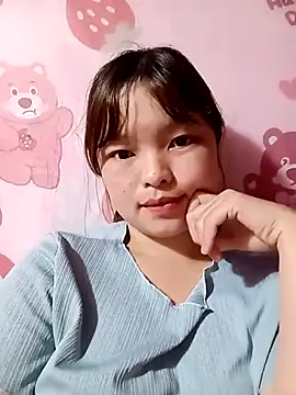 Snapshot of XoiXoi232 chatting on 16, 10, 2025 XoiXoi232 online show from 16, 10, 2025