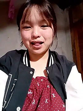 Snapshot of XoiXoi232 chatting on 22, 10, 2025 XoiXoi232 online show from 22, 10, 2025