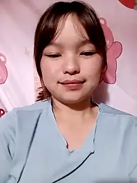 Snapshot of XoiXoi232 chatting on 28, 10, 2025 XoiXoi232 online show from 28, 10, 2025