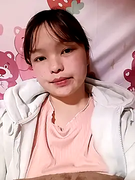 Snapshot of XoiXoi232 chatting on 2, 11, 2025 XoiXoi232 online show from 2, 11, 2025