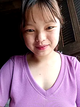 Snapshot of XoiXoi232 chatting on 14, 11, 2025 XoiXoi232 online show from 14, 11, 2025