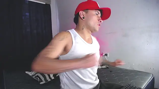 Snapshot of boylatin_7 chatting on 18, 9, 2025 boylatin 7 online show from 18, 9, 2025