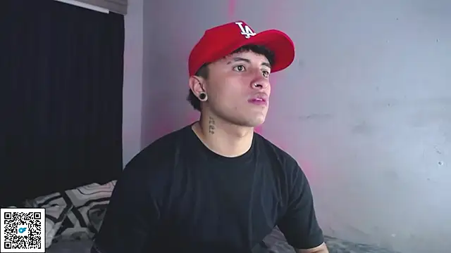 Snapshot of boylatin_7 chatting on 19, 9, 2025 boylatin 7 online show from 19, 9, 2025