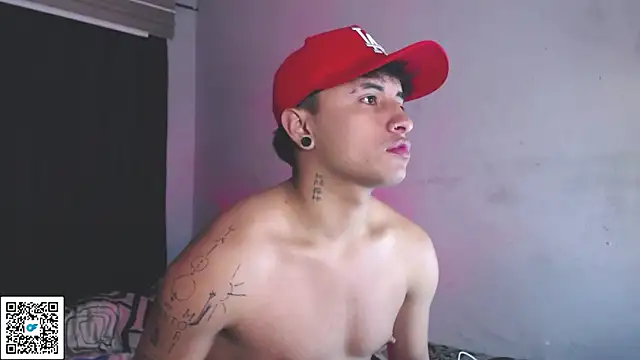 Snapshot of boylatin_7 chatting on 22, 9, 2025 boylatin 7 online show from 22, 9, 2025