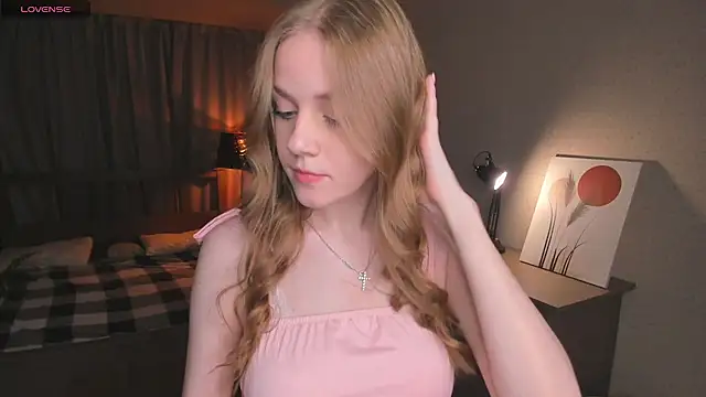 OdellaFrake online show from 12, 10, 2025