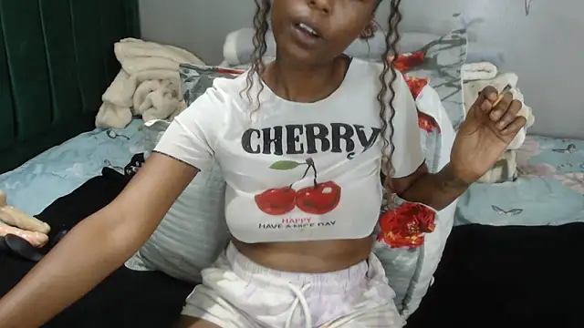 Snapshot of blueyXxX chatting on 20, 9, 2025 blueyXxX online show from 20, 9, 2025