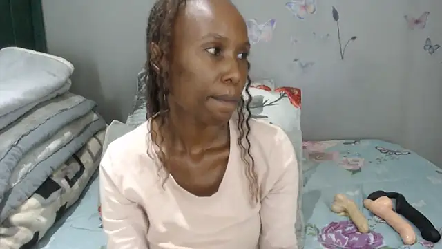 Snapshot of blueyXxX chatting on 26, 9, 2025 blueyXxX online show from 26, 9, 2025